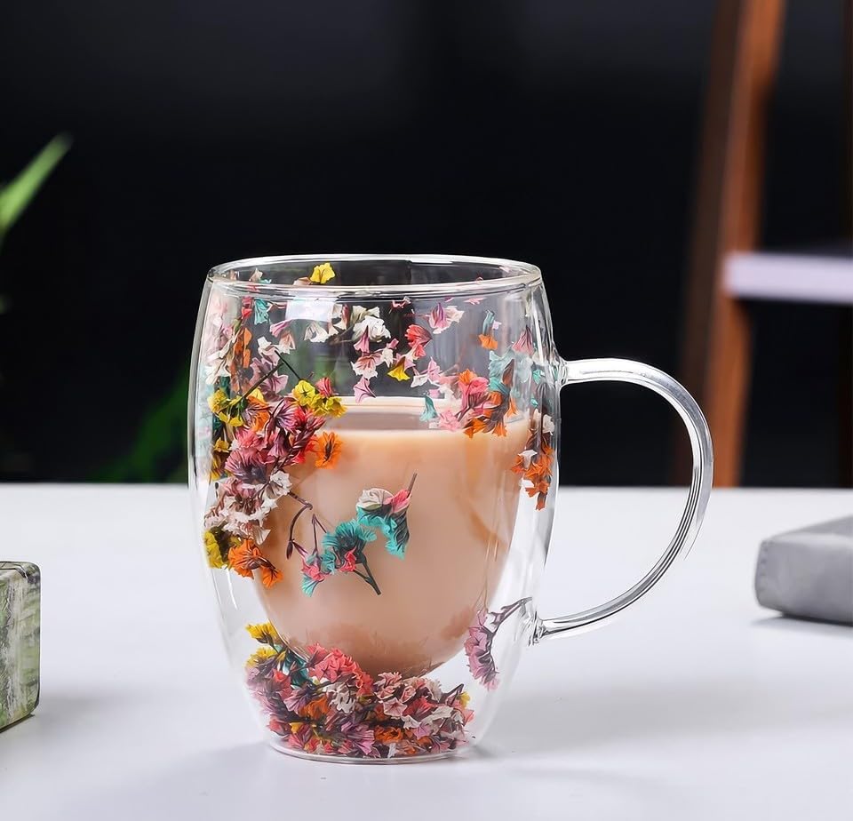 Çift Cidarlı Borosilikat Cam, Renkli Kuru Çiçek Tasarımlı, 350 ML Kapasiteli, Kulplu, Şeffaf Kahve Kupası