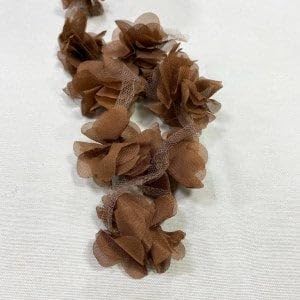 - Kahverengi Lazer Kesim Kurdele Çiçek Tül 1 Metre