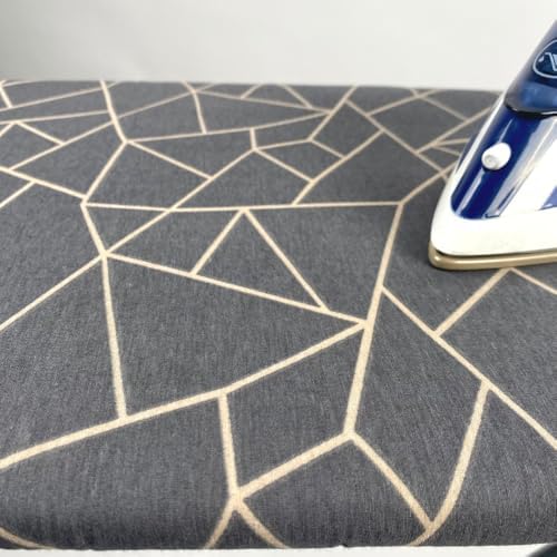 Beylini Ütü Masası Kılıfı Bezi Örtüsü Kalın Keçe Dolgulu Bağcıklı Sıkıştırma Yanmaya Dayanıklı Kolay Uyum Ağır Yansıtıcı Görev Ayarlanabilir 3 Katman Standart Boyut 50 x 150 cm (Geometrik Gri)