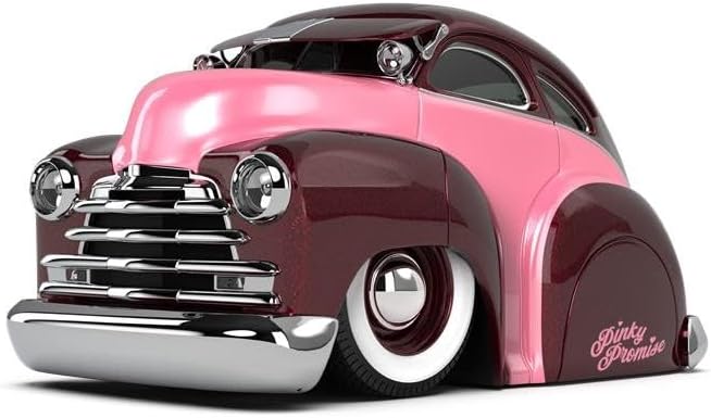 MGA Entertaintment CarTuned S2 1947 Chevy Fleetline - Pembe Lowrider Araba