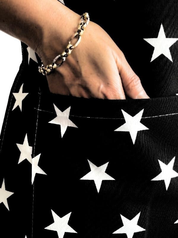 Cepli Su Geçirmez Siyah Mutfak Önlüğü Yıldızlı