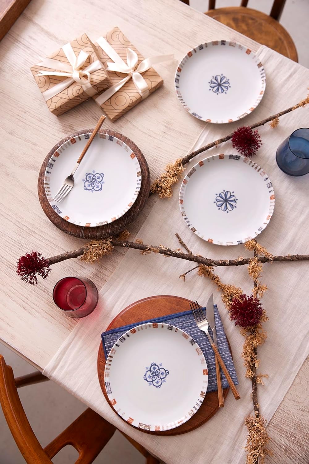 Porselen Lily 4 Parça 21 Cm Pasta Tabağı