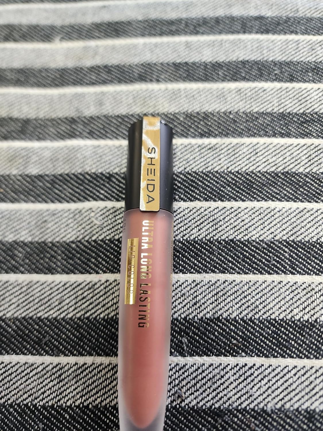 Kalıcı Sıvı Ruj No:19