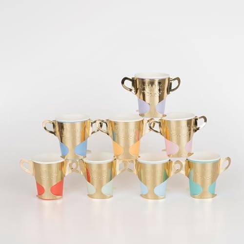 - Champions Cups - Şampiyon Bardaklar (x8)