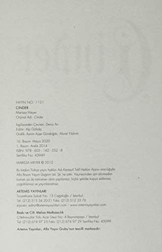 Cinder: Bir Ay Günlüğü Kitabı