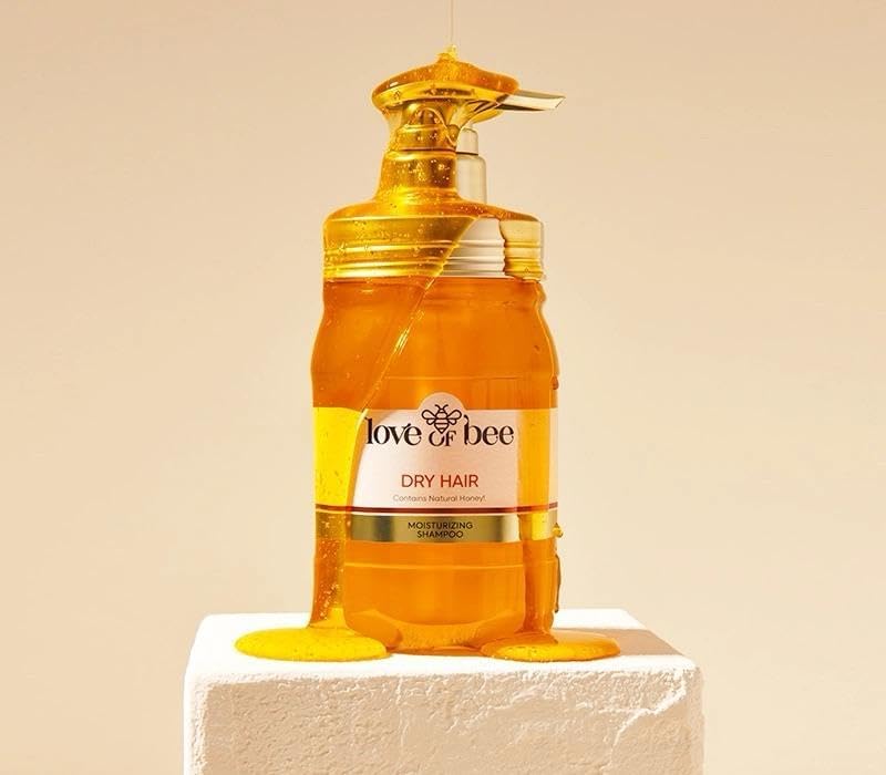 1878 Love of Bee Kuru Saçlar için Doğal Bal İçeren Yoğun Nemlendirici Premium Şampuan - 420 ml