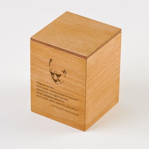 Öğretmenlere Özel Atatürk Alıntılı Ahşap Masaüstü Kalemlik