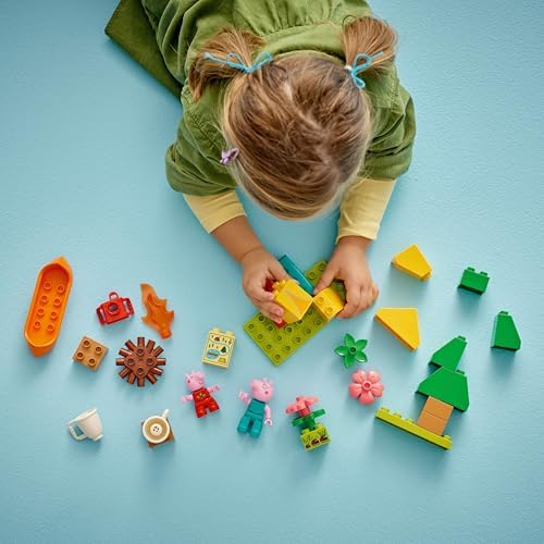 Kamp Gezisi 10452-2 Yaş ve Üzeri Kız ve Erkek Çocuklar için Çadır, Kano, Kamp Ateşi ve 2 Figür İçeren Küçük Kas Becerileri ve Renk Eşleştirme Yaratıcı Yapım Seti (32 Parça)