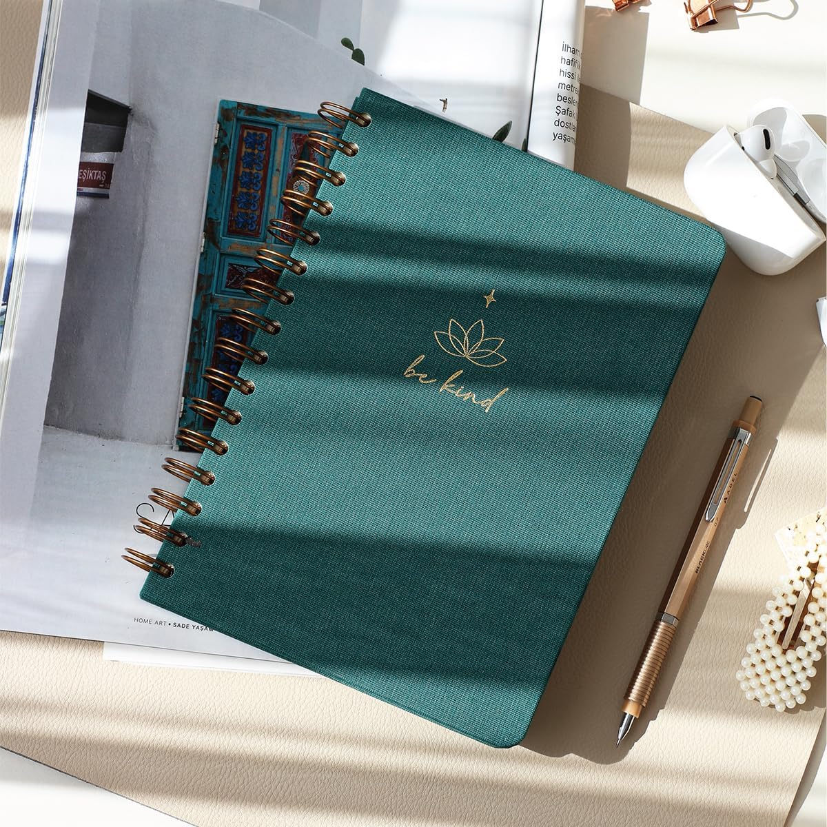 A5 Spiralli Sert Kapak Düz Çizgisiz Tarihsiz Not Defteri Koyu Yeşil