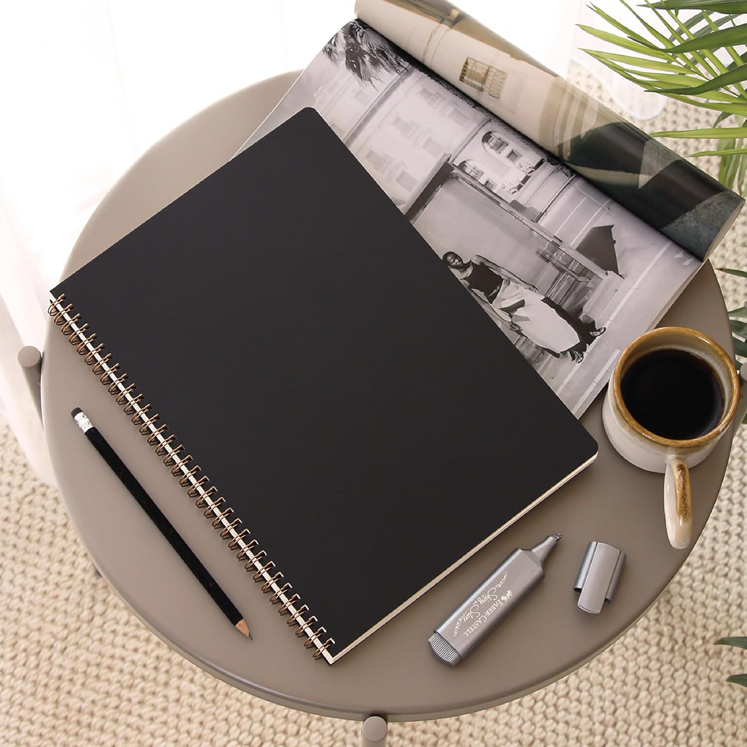 A4 Siyah Karton Kapak 70 Yaprak 110 gram Düz Çizgisiz Not Defteri