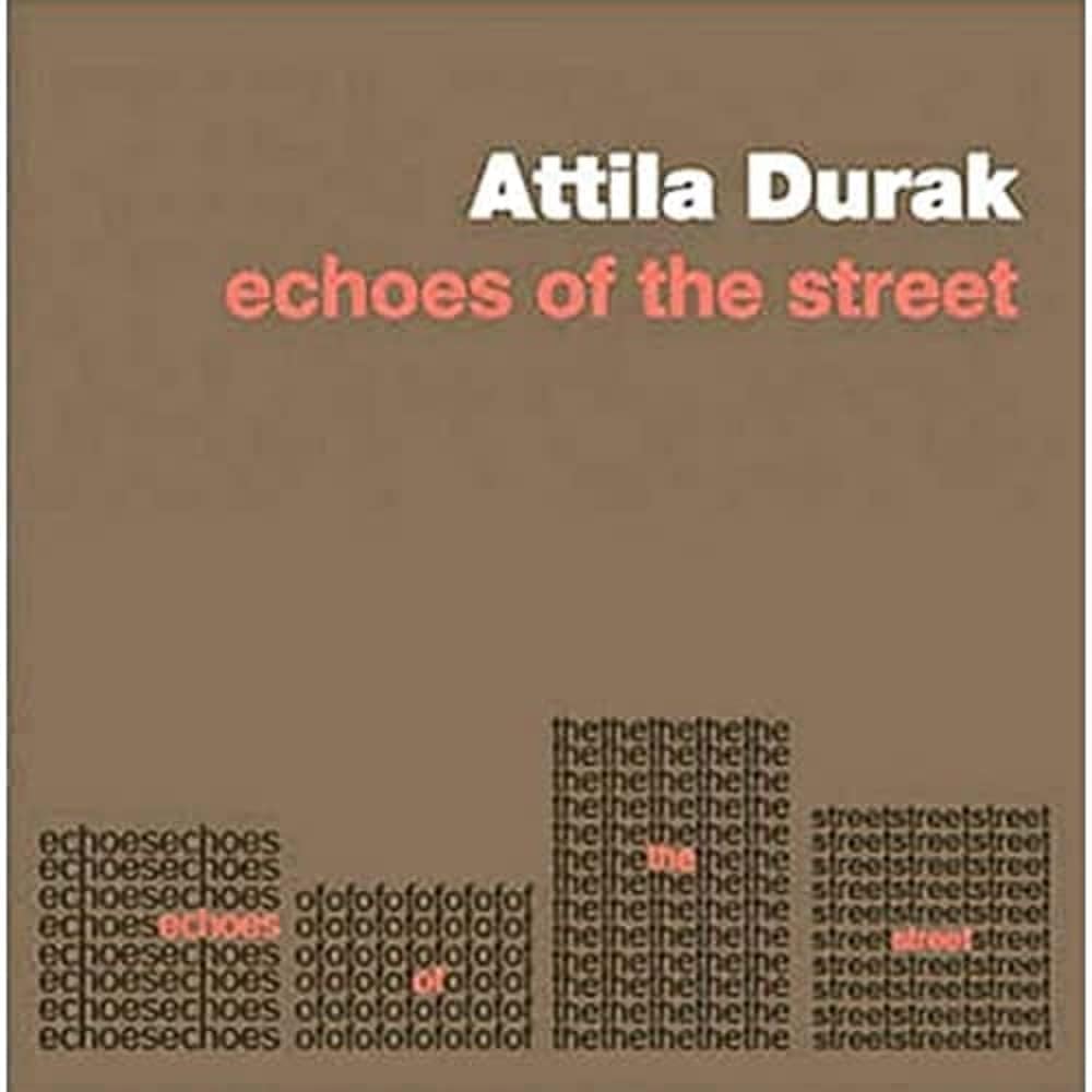 Echoes of the Street: Fotoğraflı